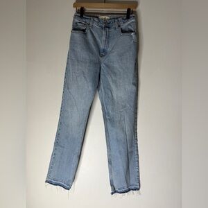 abercrombie fitch 90s straight ultra high rise Size 27/ 4r Raw Hem Jeans